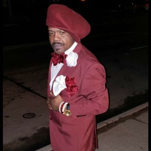 Meet your Posher, Larry